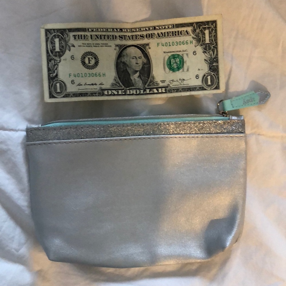 Make Up Pouch